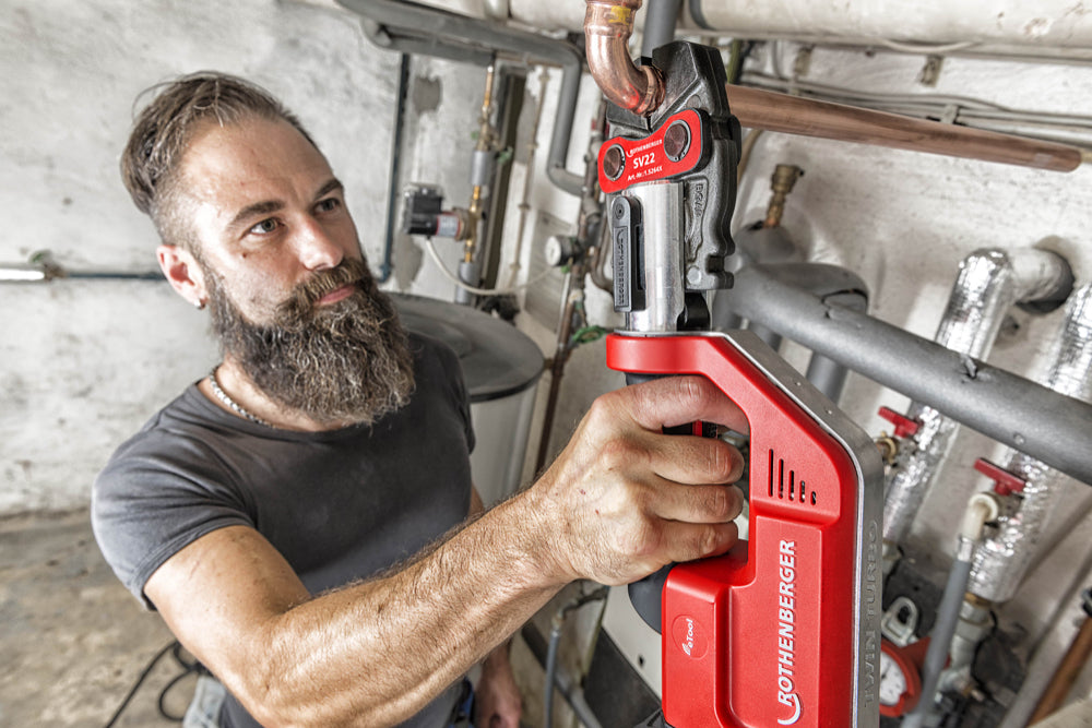CORDLESS PIPE PRESSING MACHINE - COMPACT TT